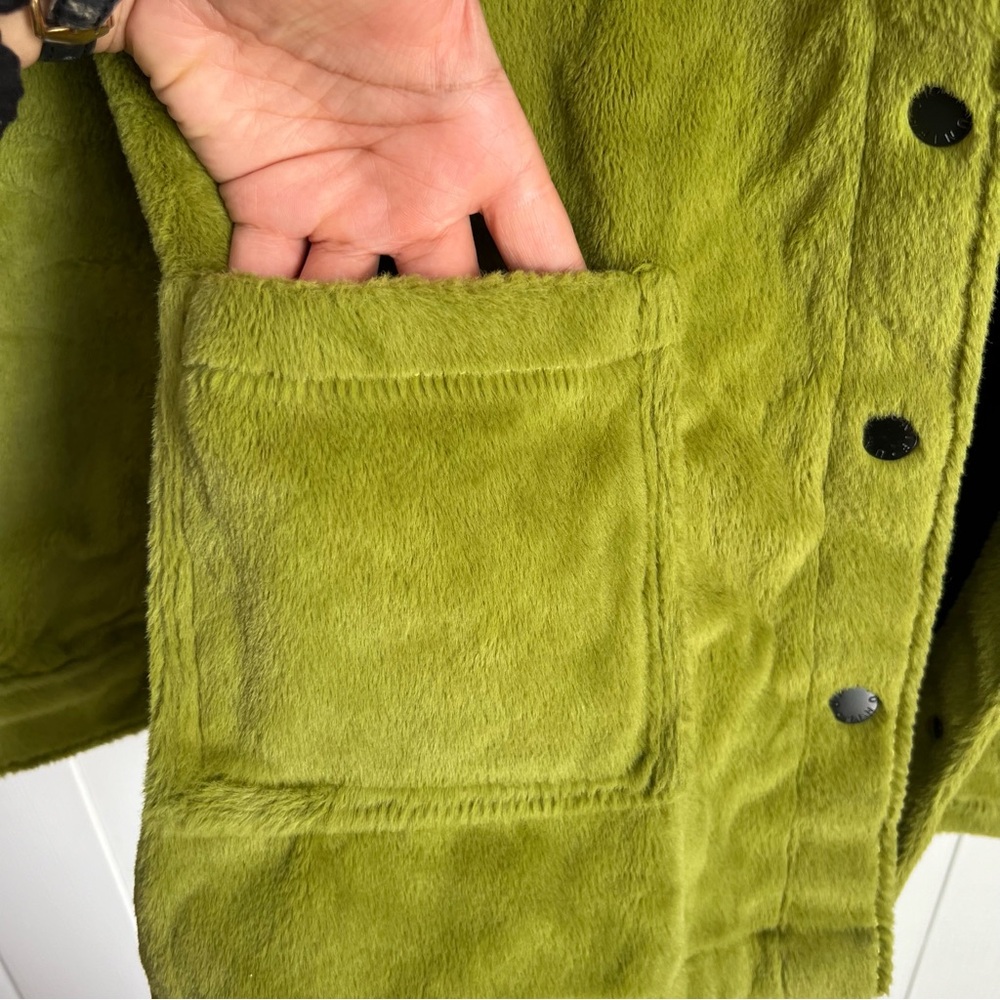 Unif Debbie Jacket Green Fuzzy Snap Button Oversi… - image 5